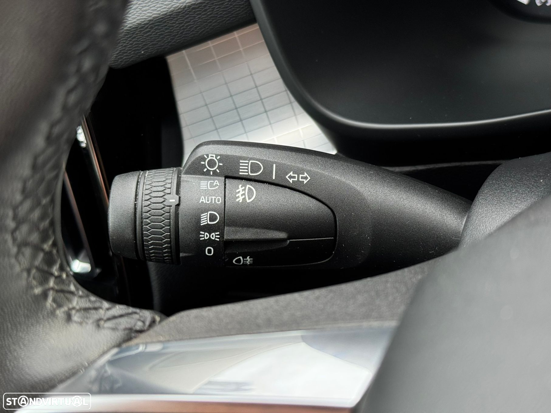 Volvo XC 40 1.5 T5 PHEV Inscription - 31