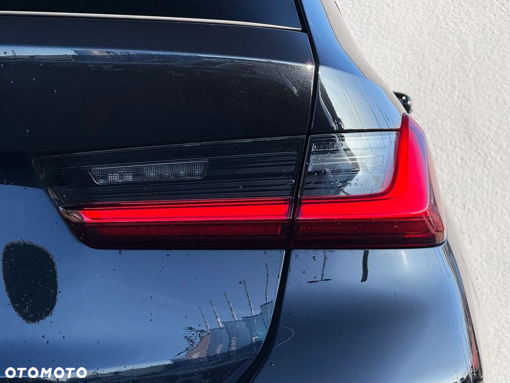 BMW Seria 3 320d xDrive M Sport Sport - 8