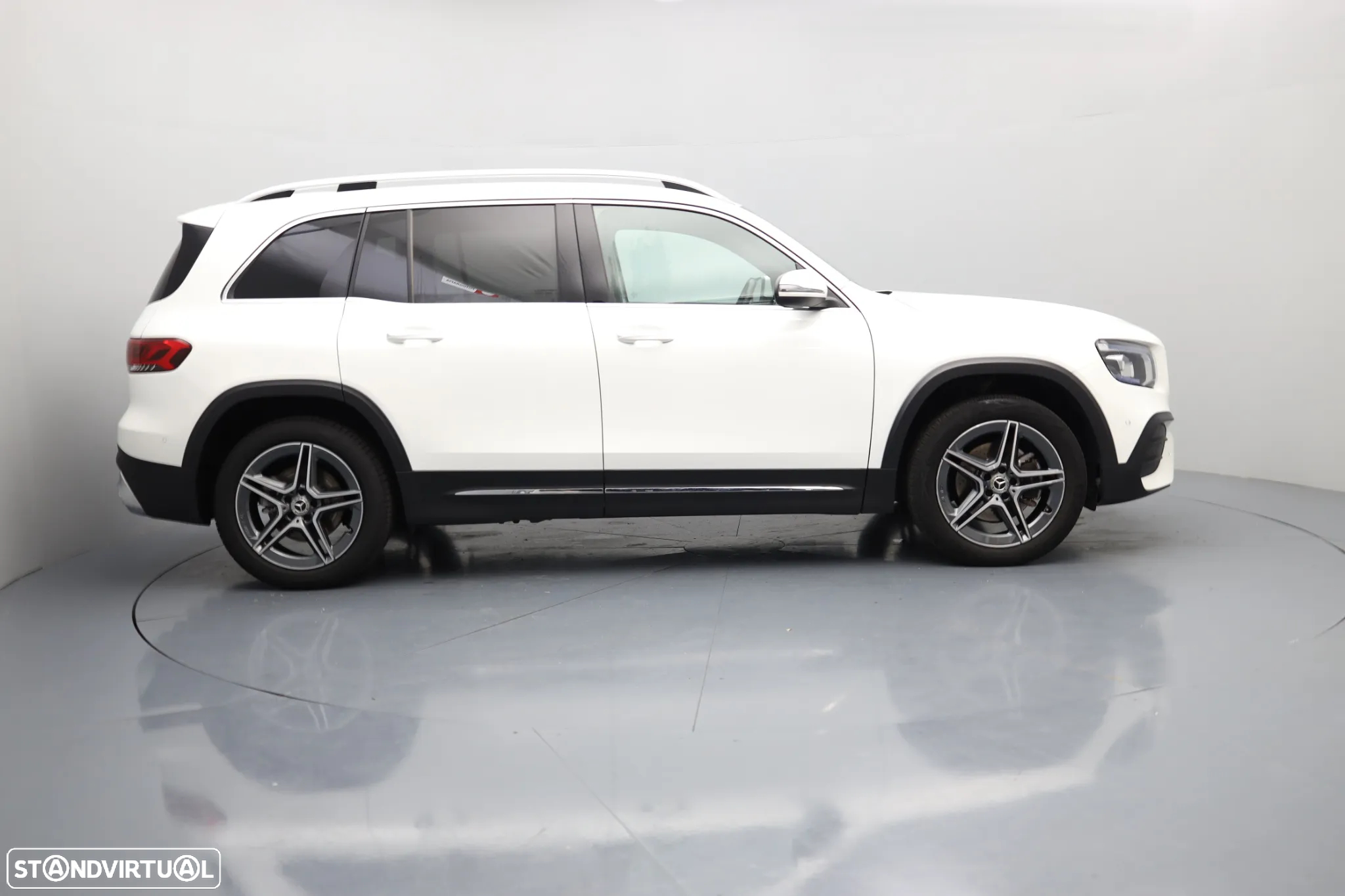 Mercedes-Benz GLB 200 d AMG Line - 4