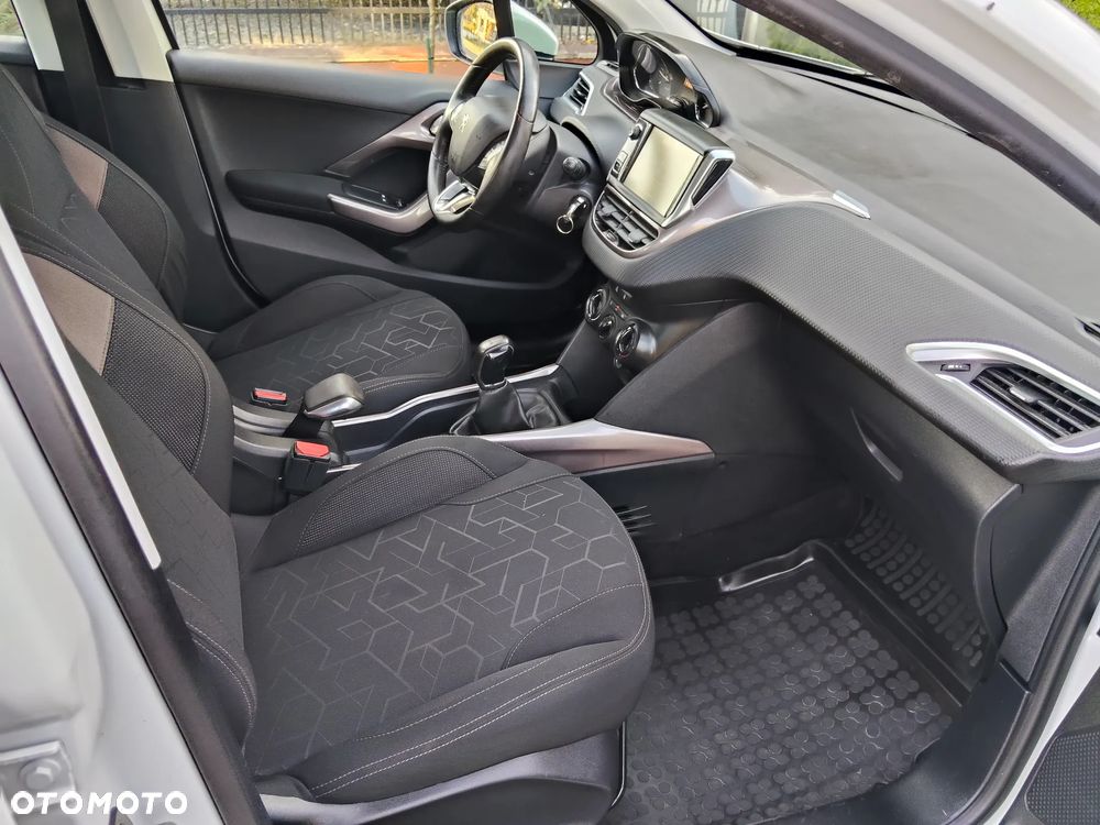 Peugeot 2008 e-HDi FAP 92 STOP & START Active - 28