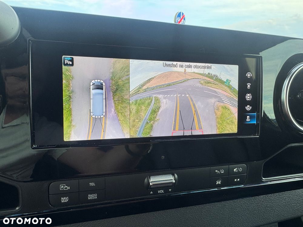 Mercedes-Benz Sprinter - 32
