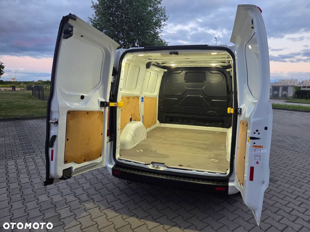 Ford Transit Custom - 14