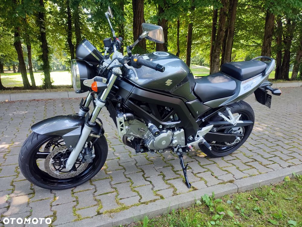 Suzuki SV - 2