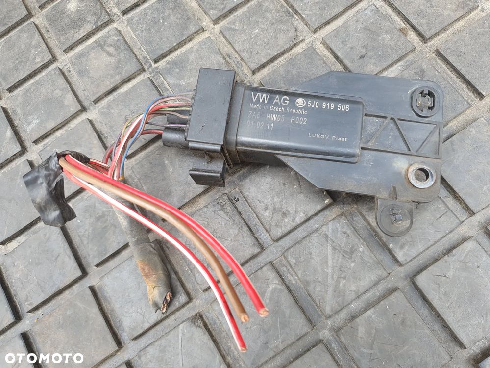 SKODA FABIA II MODUŁ STEROWNIK WENTYLATORÓW 5J0919506 + WTYCZKA - 1