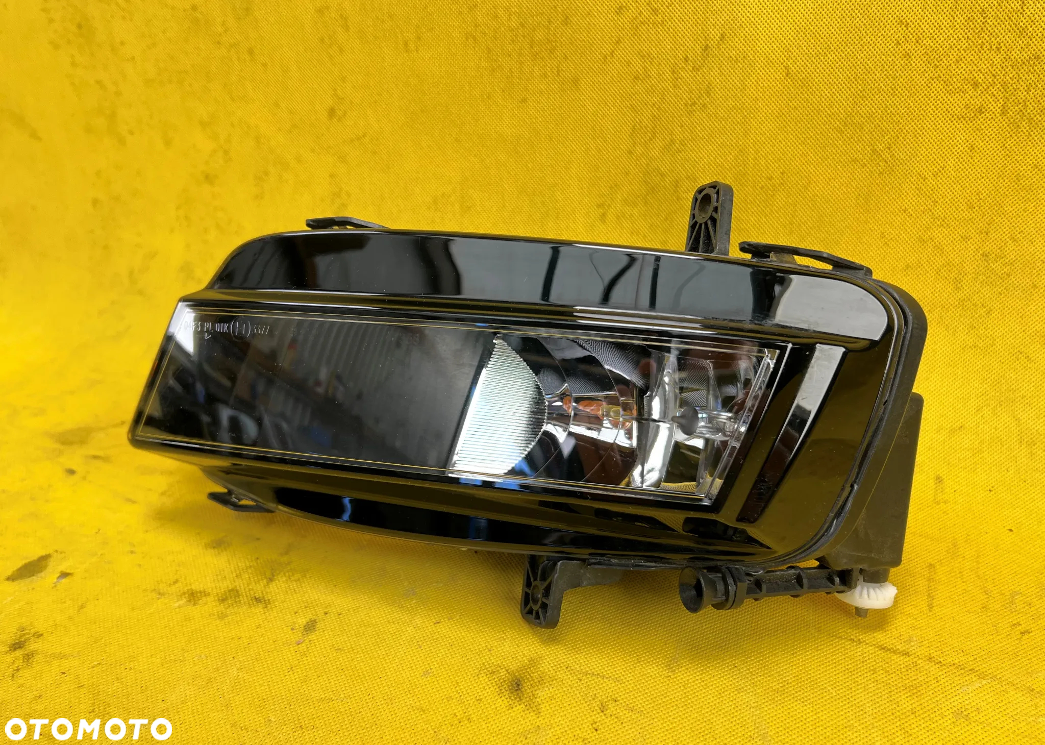 HALOGEN LEWY HELLA VW GOLF VII 5G0941661D ORYGINAŁ - 2