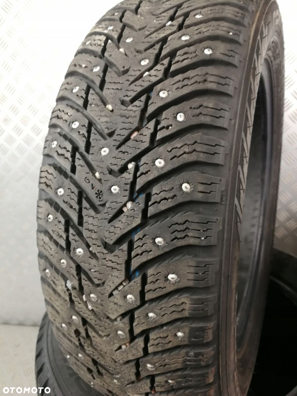 opona zimowa kolcowana 185/60R15 88T XL NOKIAN HAKKAPELITTA 8 - 7