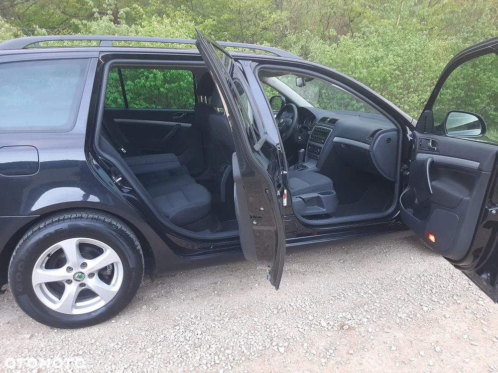Skoda Octavia 1.6 TDI DPF FAMILY - 12