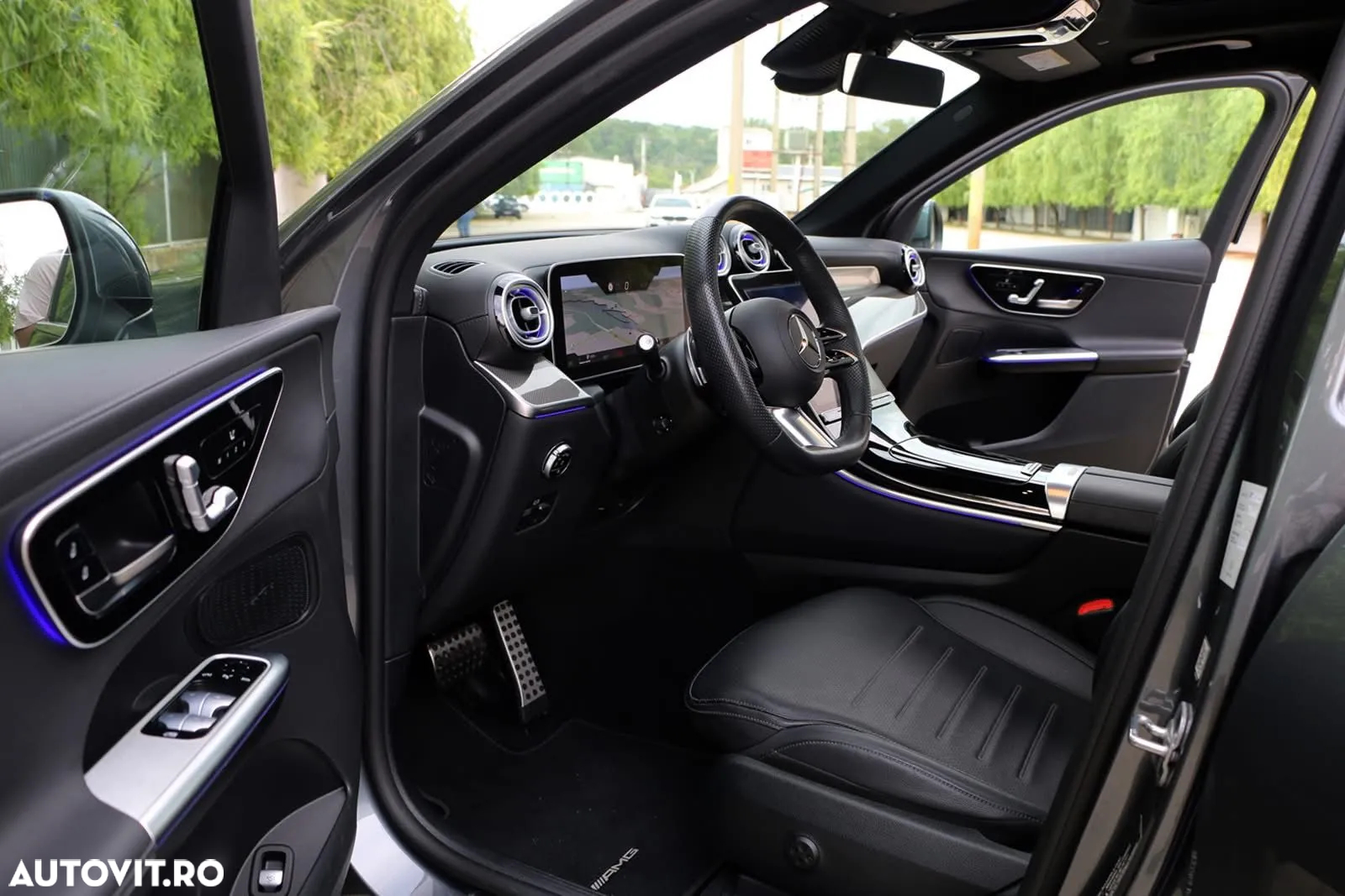 Mercedes-Benz GLC 300 4Matic 9G-TRONIC AMG Line Advanced - 10