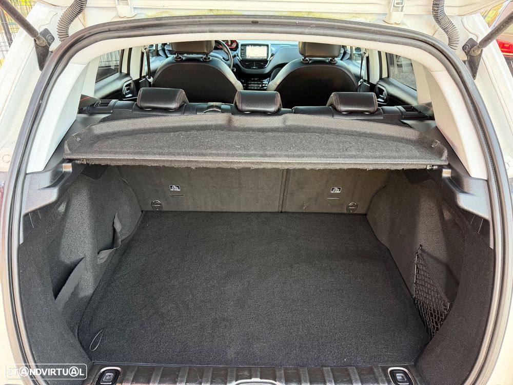 Peugeot 2008 PureTech 130 Stop&Start GT-Line Edition - 24