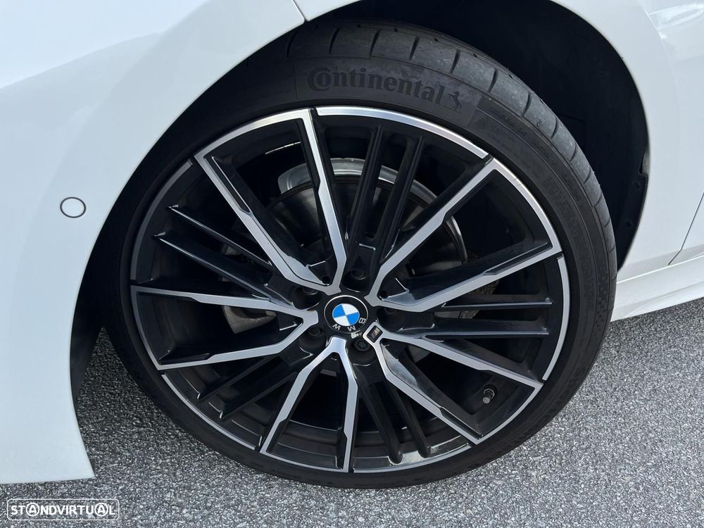 BMW 116 d Pack Desportivo M Auto - 24