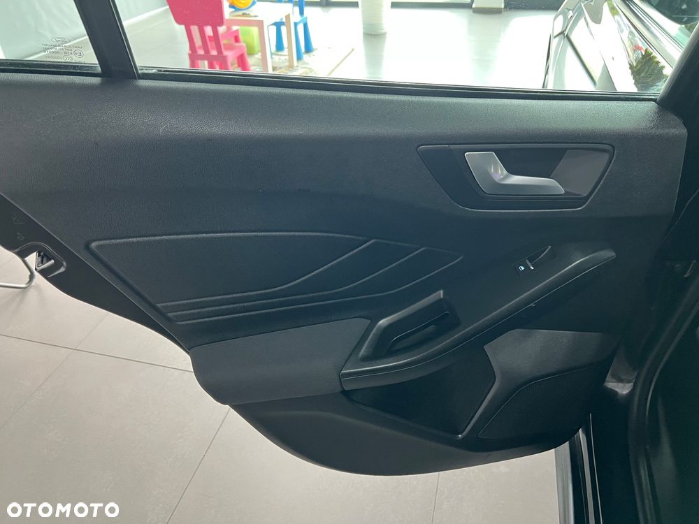 Ford Focus - 25