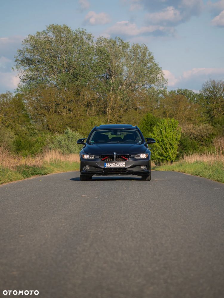 BMW Seria 3 318d - 6