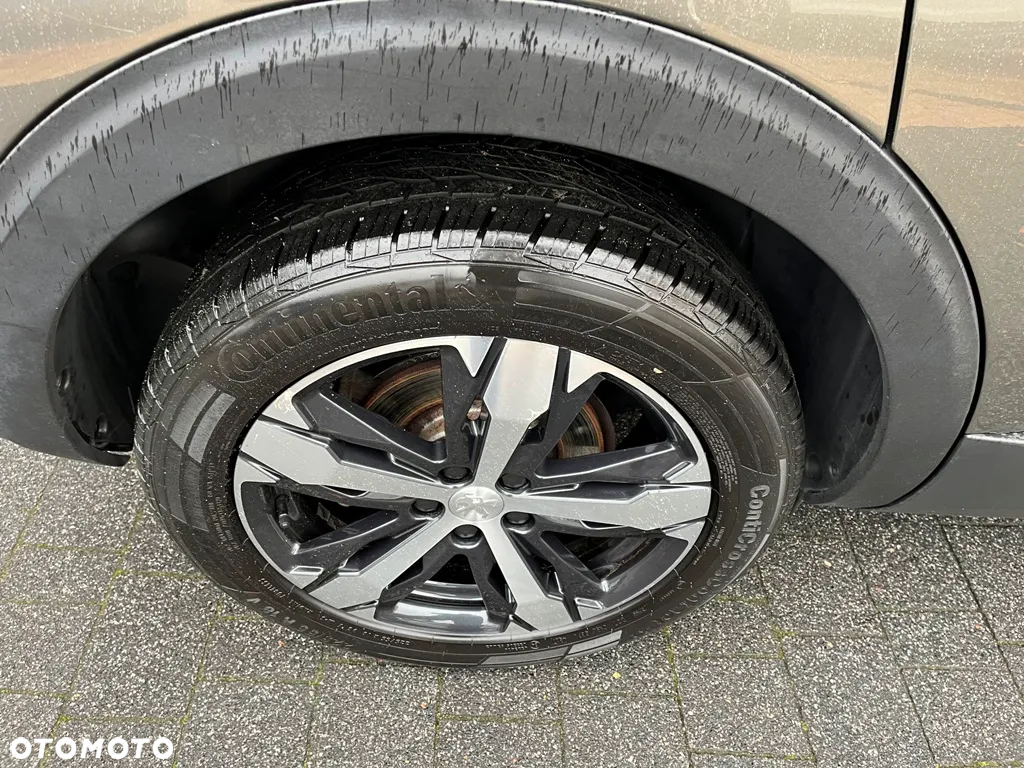 Peugeot 5008 - 9