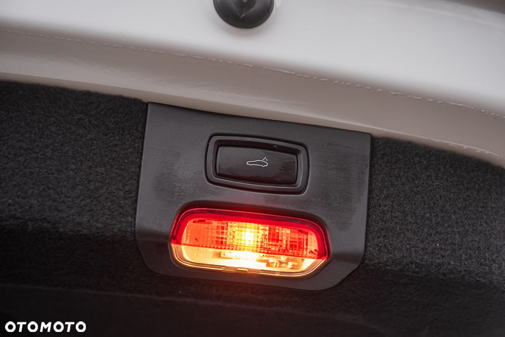 Porsche Cayenne Platinum Edition - 28