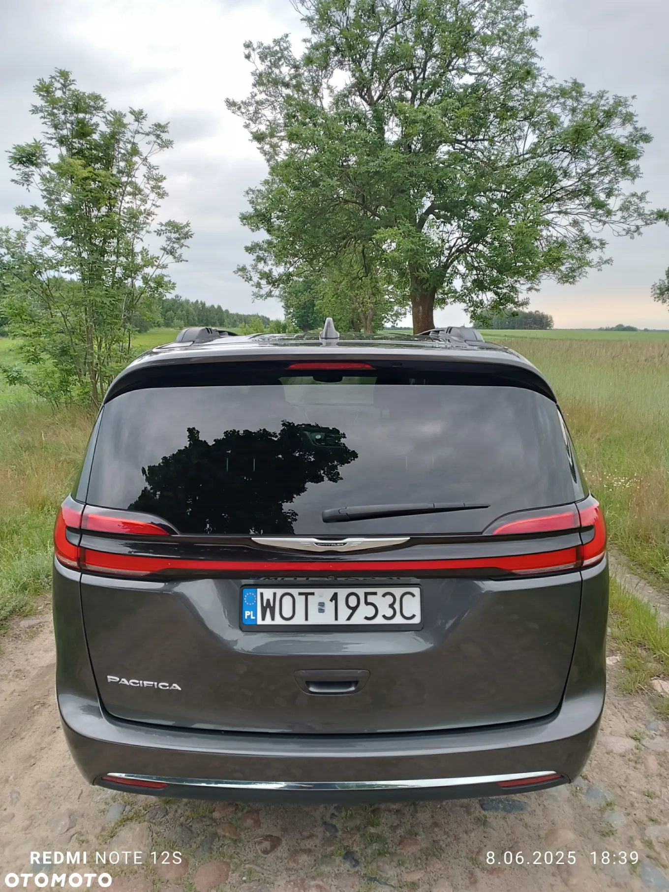 Chrysler Pacifica - 8