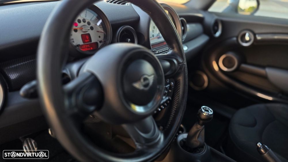 MINI 3 Portas Cooper S - 12