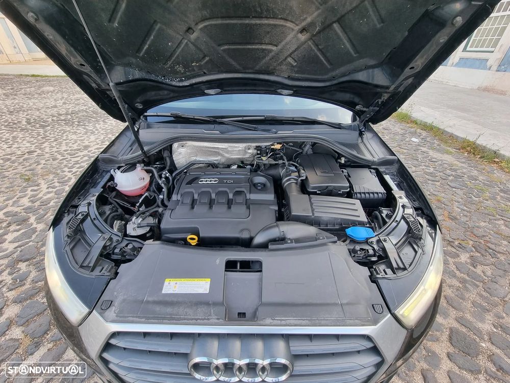 Audi Q3 2.0 TDI S-line - 10