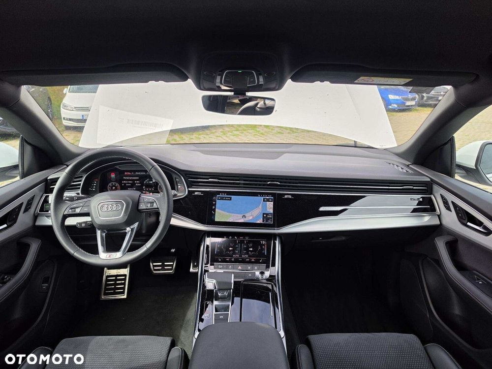 Audi Q8 - 7