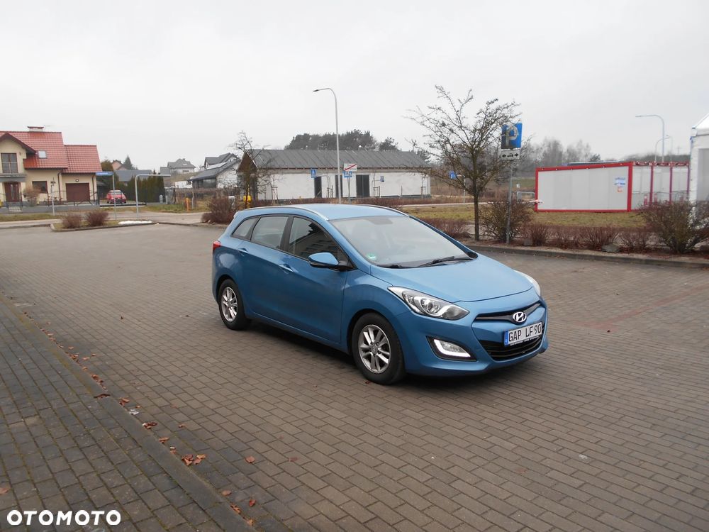 Hyundai i30 1.4 CRDi Advantage - 3