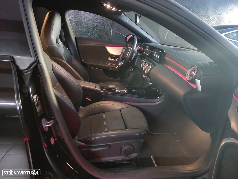 Mercedes-Benz CLA 250 e Shooting Brake AMG Line - 9