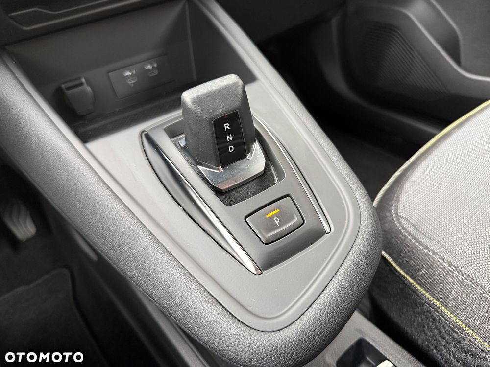 Renault Captur TCe Mild Hybrid 140 EDC GPF TECHNO - 29