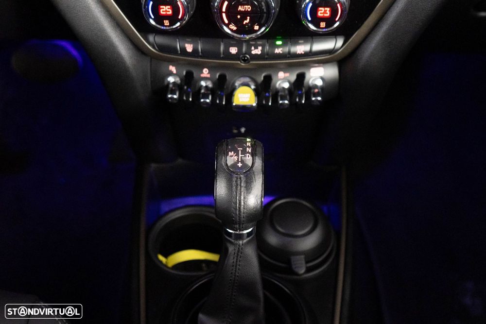 MINI Countryman Cooper SE ALL4 Auto - 23