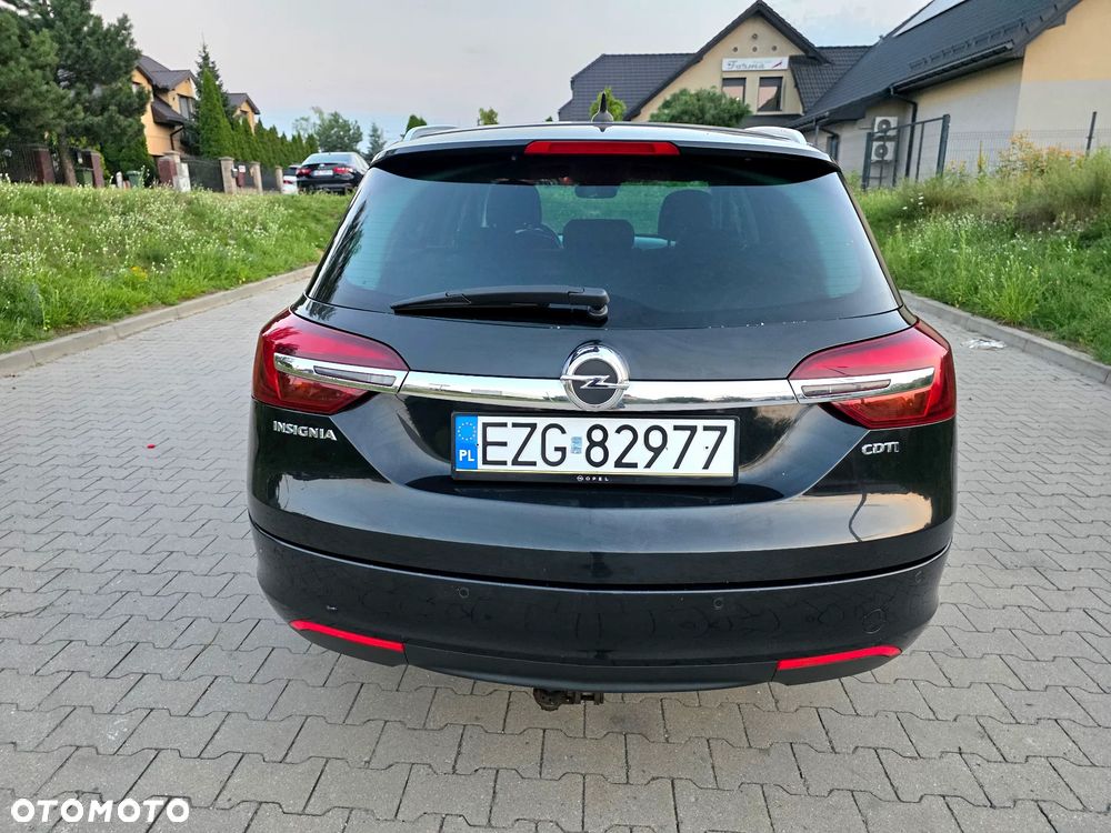 Opel Insignia - 12
