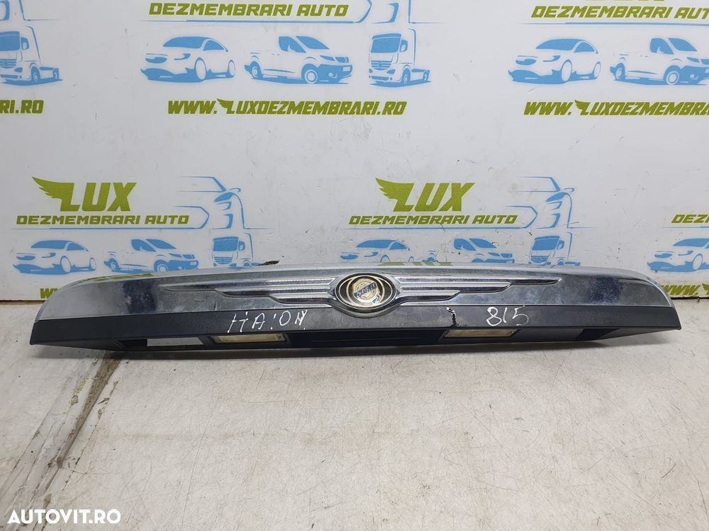 Ornament maner haion 05113252ab Chrysler Voyager 5 [2007 - 2011] 2.8 - 1