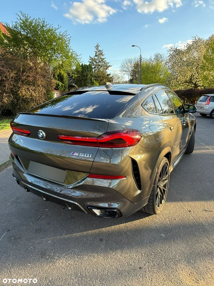 BMW X6 M50i - 24