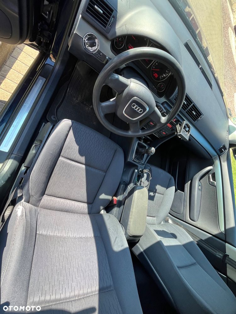 Audi A4 Limousine 2.0 TDI - 5