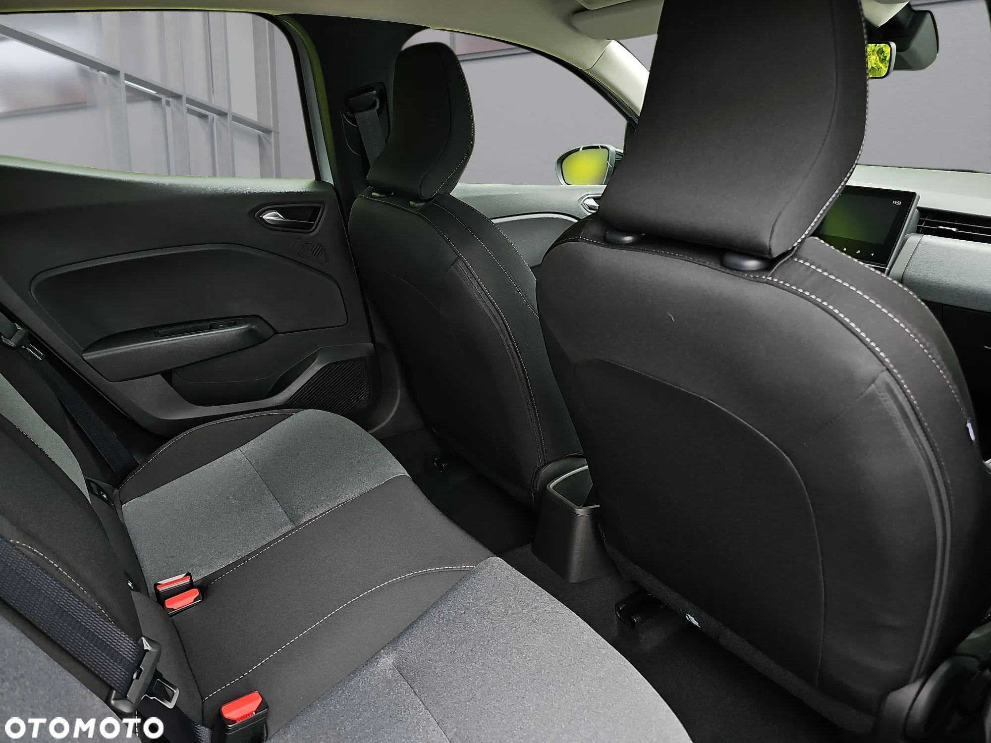Renault Clio 1.0 TCe Evolution - 33