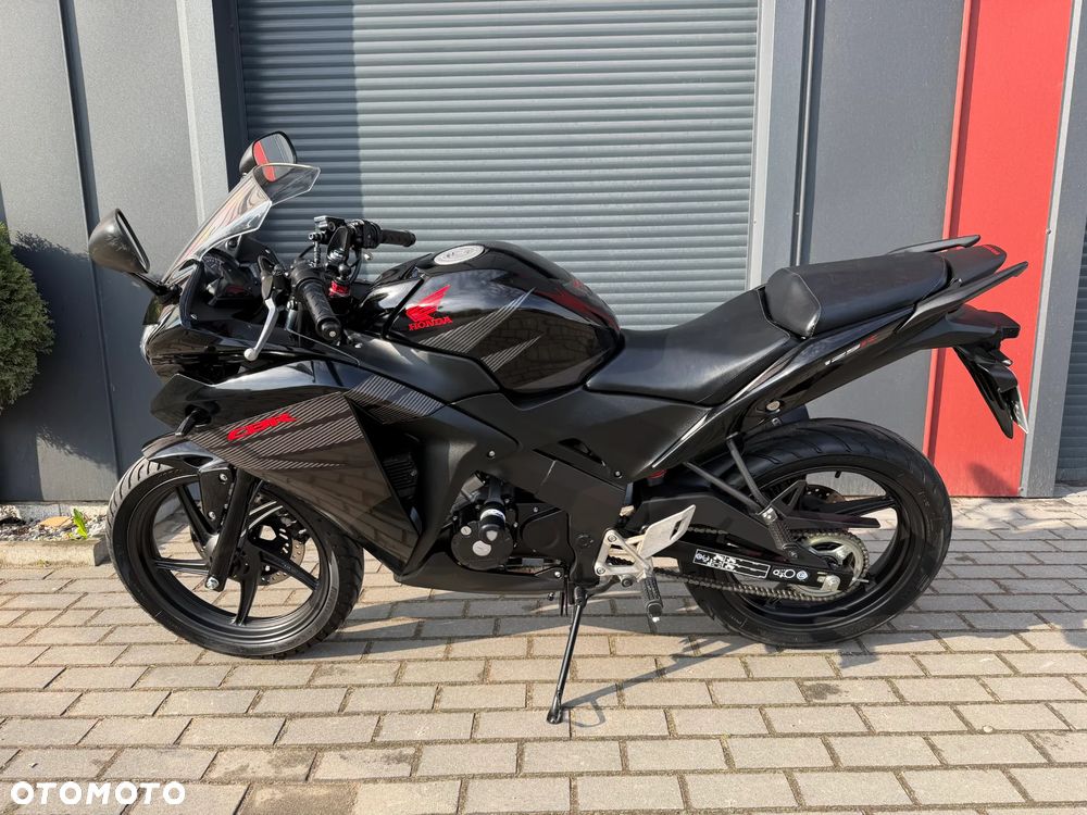 Honda CBR - 38