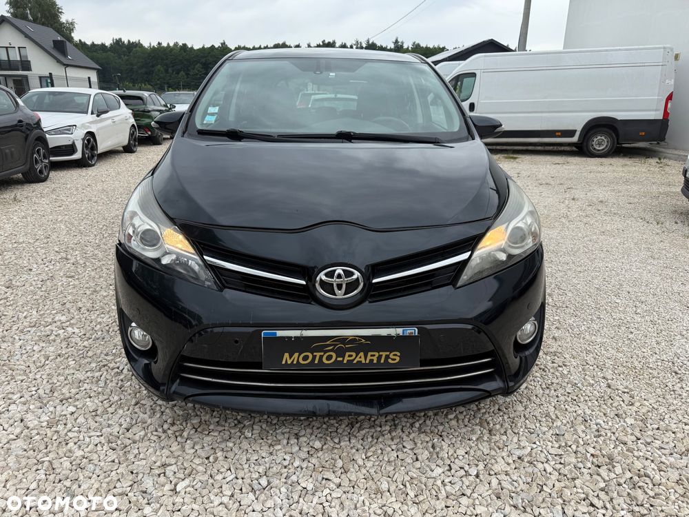 Toyota Verso - 5