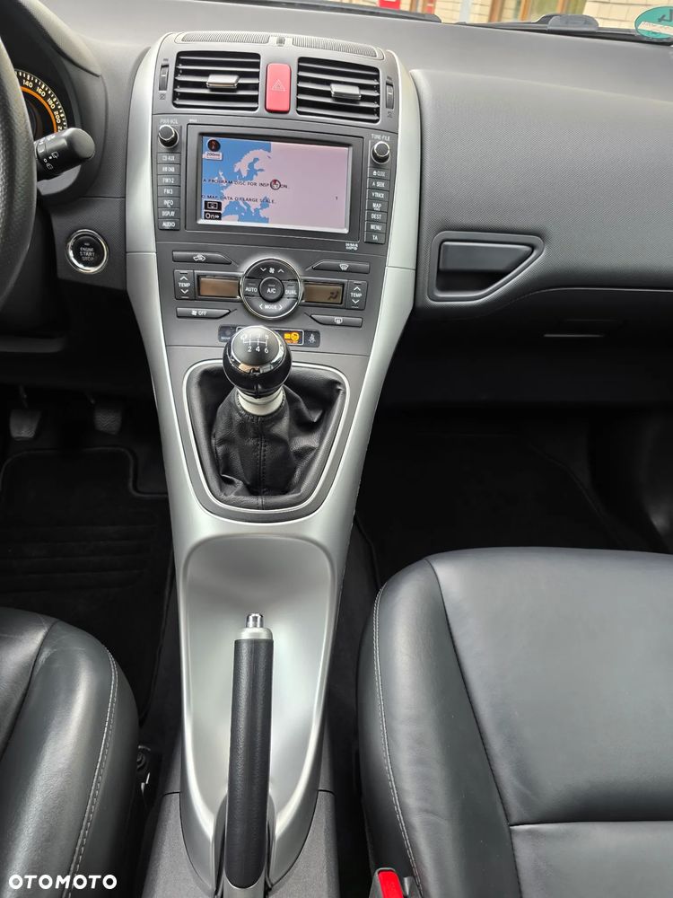 Toyota Auris - 31