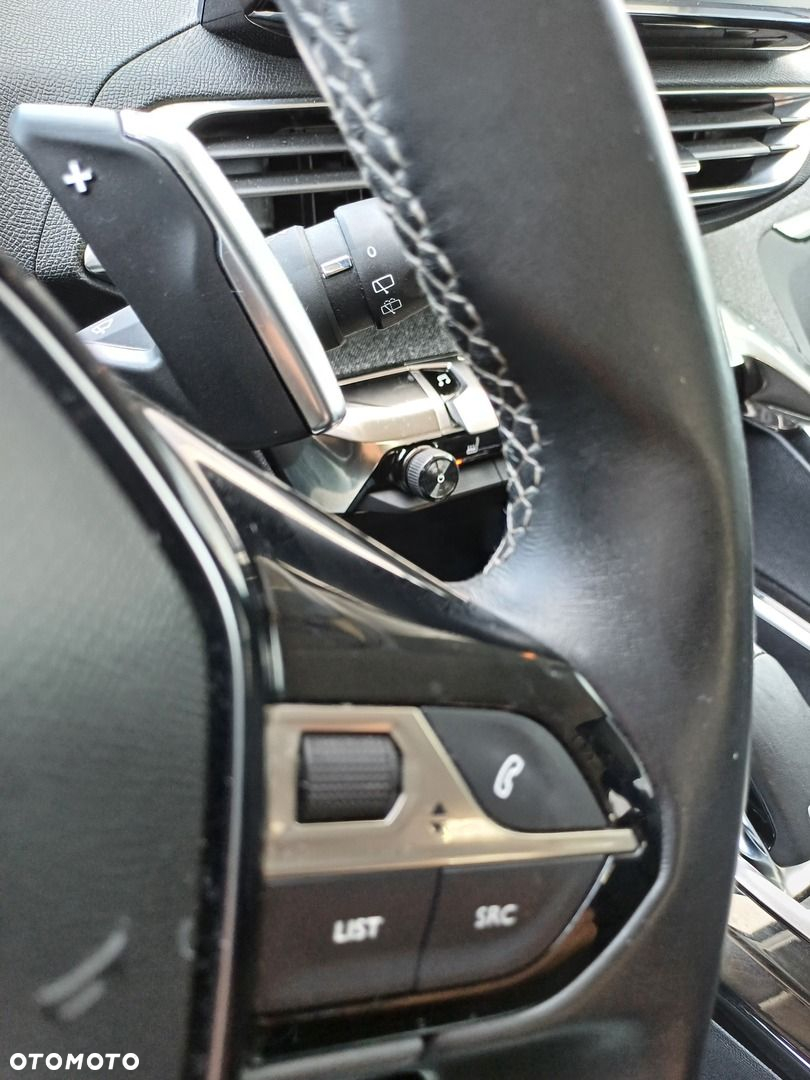 Peugeot 3008 1.2 PureTech Allure Pack S&S EAT8 - 28