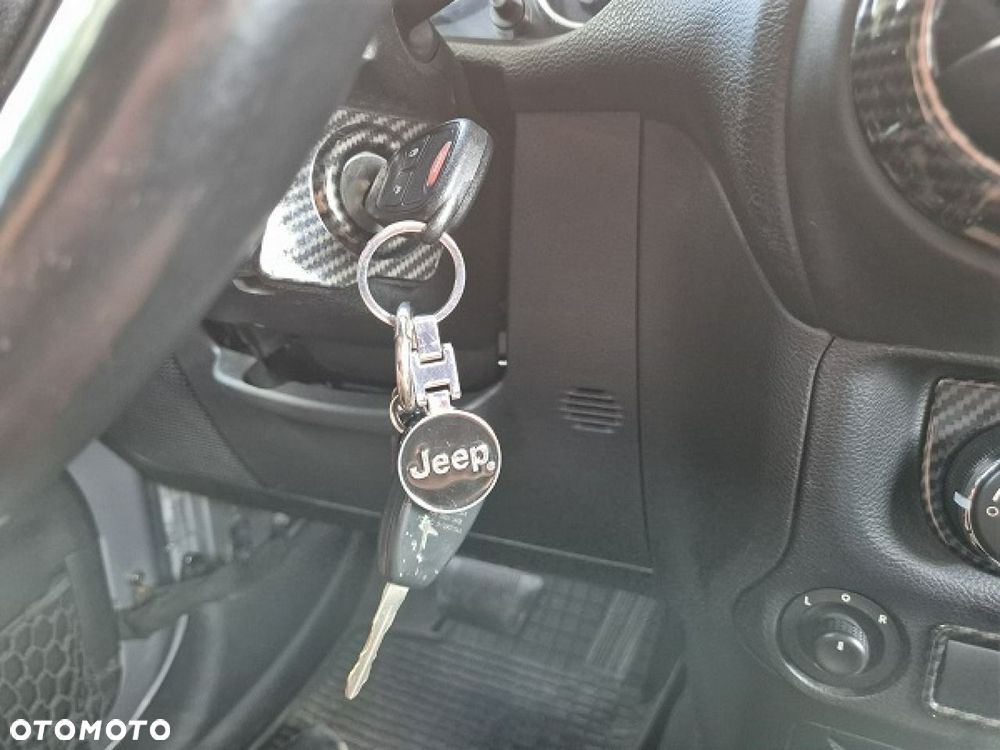 Jeep Wrangler - 28