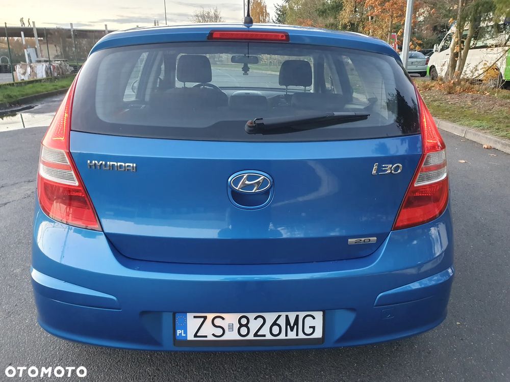 Hyundai i30 2.0 Premium - 19
