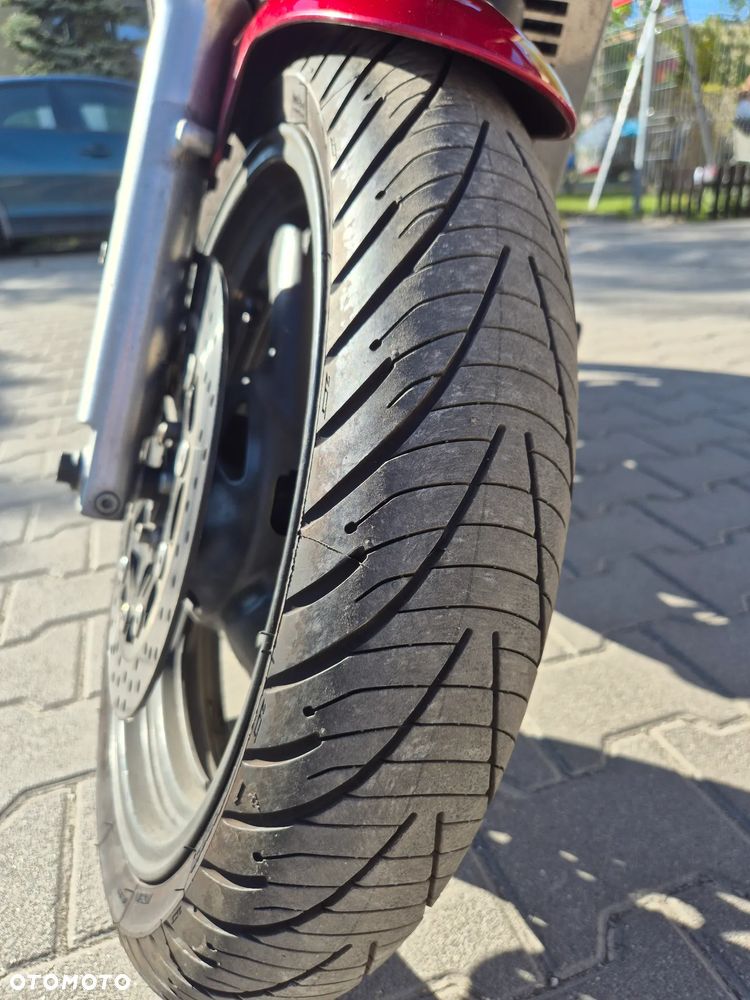 Yamaha FZS - 6