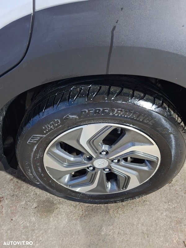 Hyundai KONA 1.0 T-GDI 120 CP 7 DCT 2WD Highway - 13