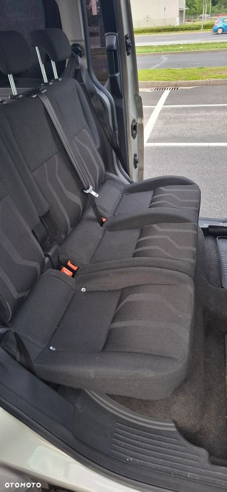 Ford Tourneo Connect - 20