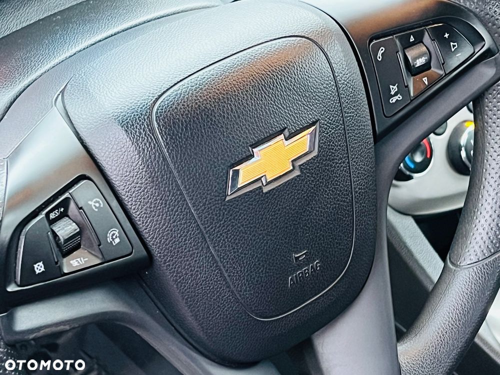 Chevrolet Aveo 1.2 LS - 15