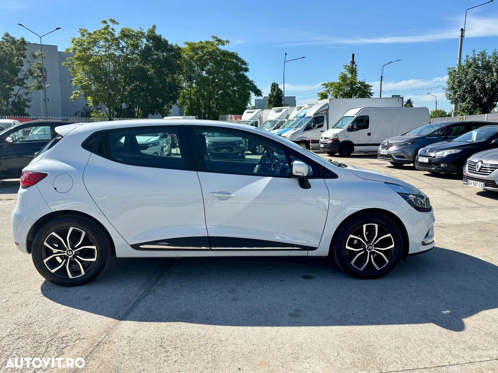 Renault Clio - 7