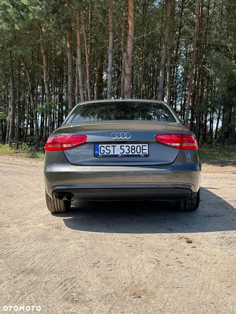Audi A4 Limousine 2.0 TDI DPF multitronic S line Sportpaket - 4