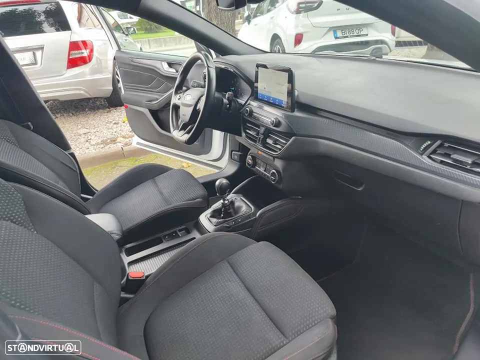 Ford Focus SW 1.5 EcoBlue S&S ST-LINE X - 9
