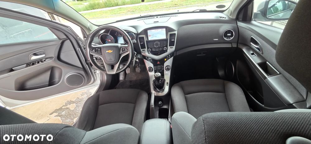 Chevrolet Cruze 1.7TD LT+ - 34