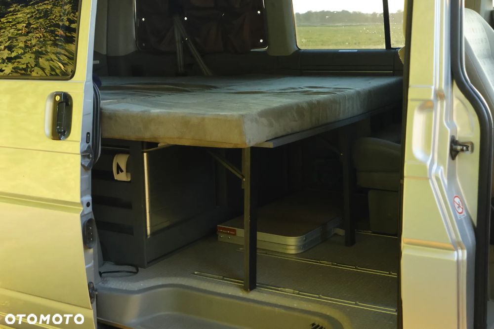 Volkswagen Multivan Standard - 8