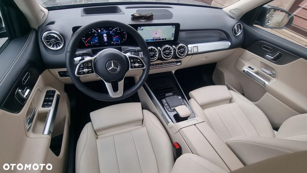 Mercedes-Benz GLB 250 4-Matic AMG Line 8G-DCT - 29