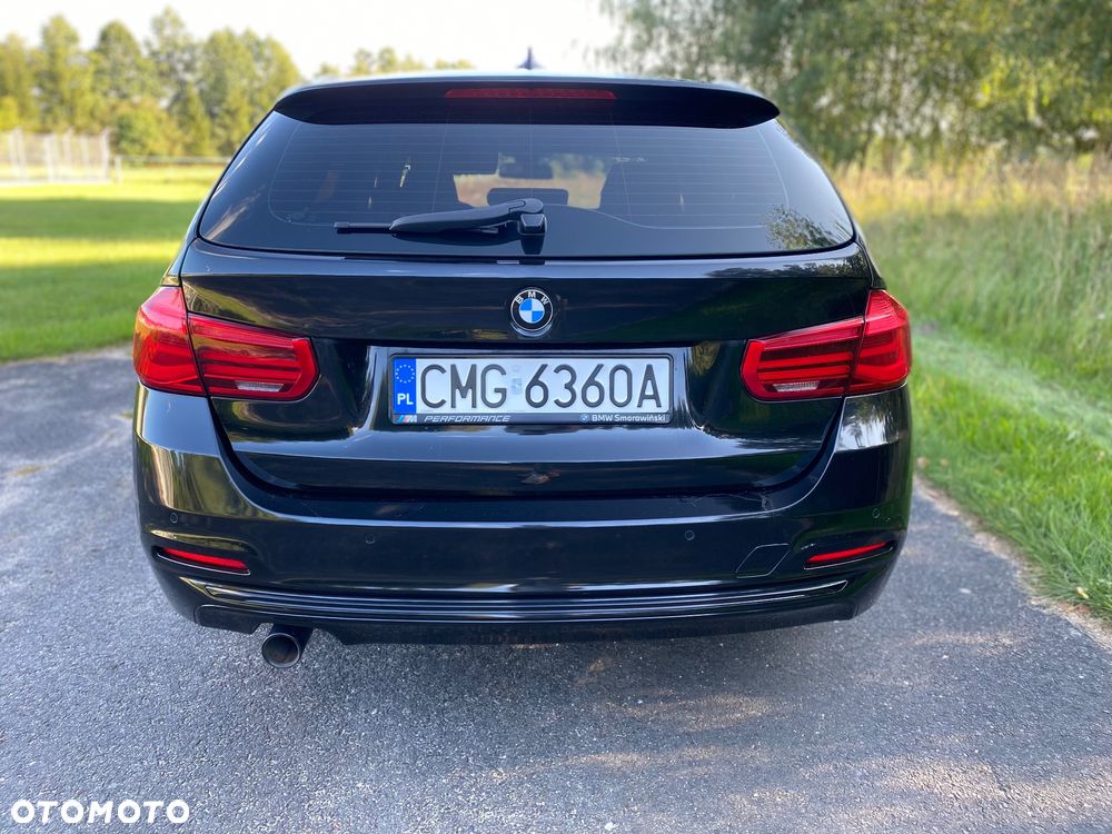 BMW Seria 3 318d Sport Line - 5