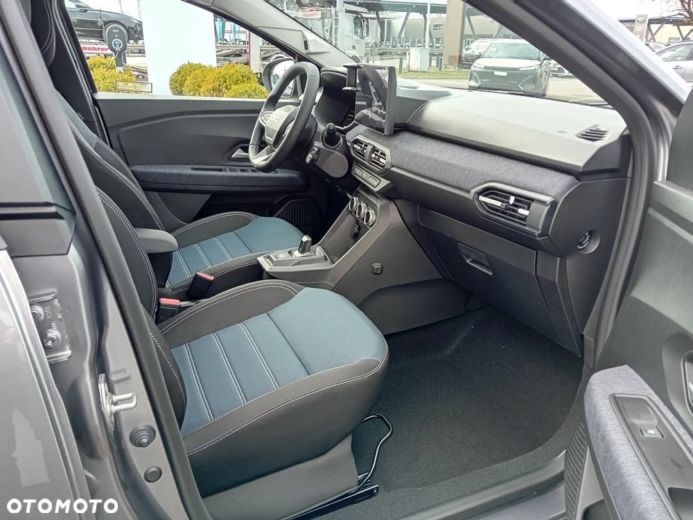 Dacia Jogger 1.8 Full Hybrid 155 Journey MMT - 11