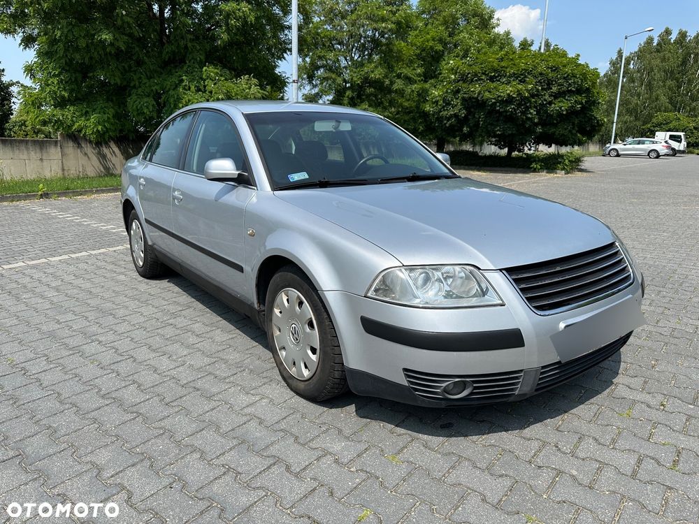 Volkswagen Passat 1.8T Comfortline - 1